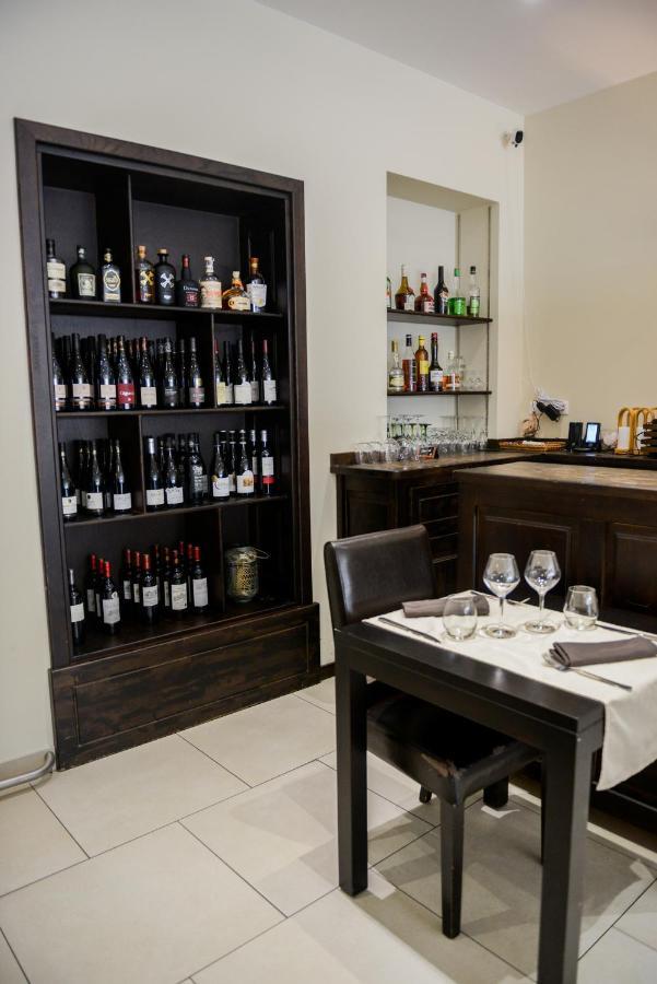 Logis Le Saint Hubert Hotel Haybes Екстериор снимка